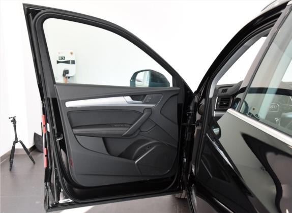 奥迪Q5L 2020款 40 TFSI 荣享时尚型 车厢座椅   前门板