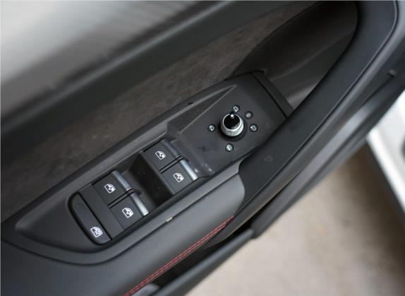 奥迪Q5L 2020款 45 TFSI 尊享运动型 车厢座椅   门窗控制