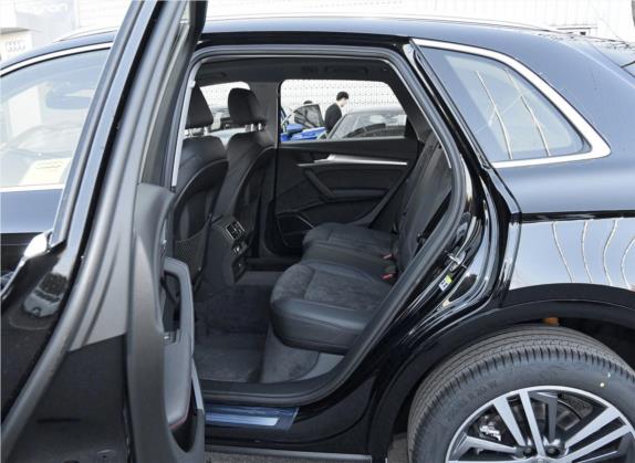奥迪Q5L 2020款 45 TFSI 尊享豪华运动型 车厢座椅   后排空间