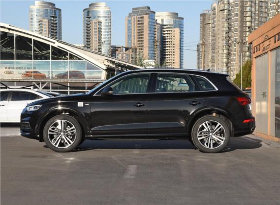 奥迪Q5L 2020款 45 TFSI 尊享豪华运动型 外观   正侧