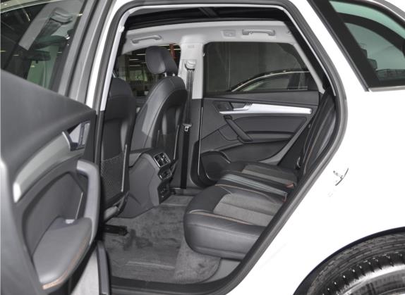 奥迪Q5L 2020款 改款 40 TFSI 荣享进取型 车厢座椅   后排空间