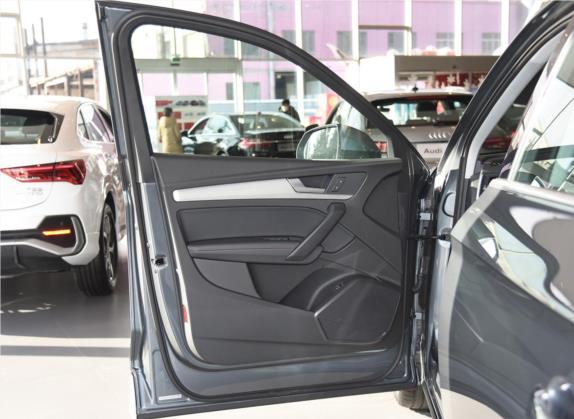 奥迪Q5L 2020款 改款 40 TFSI 荣享时尚型 车厢座椅   前门板