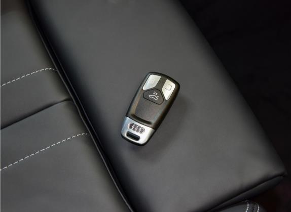 奥迪Q5L 2021款 45 TFSI 臻选动感型 其他细节类   钥匙