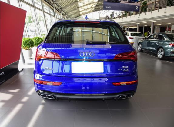 奥迪Q5L 2021款 45 TFSI 臻选动感型 外观   正后