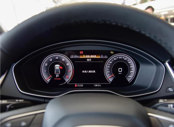 奥迪Q5L 2021款 45 TFSI 臻选动感型 中控类   仪表盘