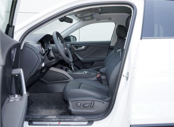 奥迪Q2L 2020款 35 TFSI 豪华动感型 车厢座椅   前排空间