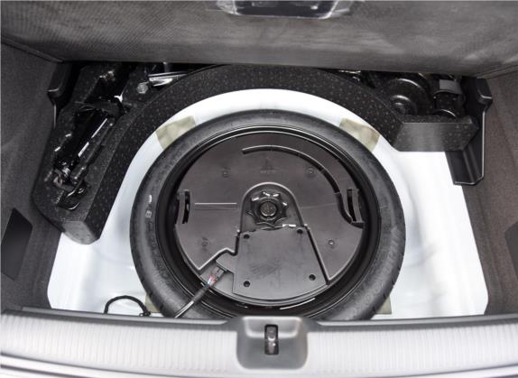 奥迪Q2L 2022款 35 TFSI 豪华致雅型 其他细节类   备胎