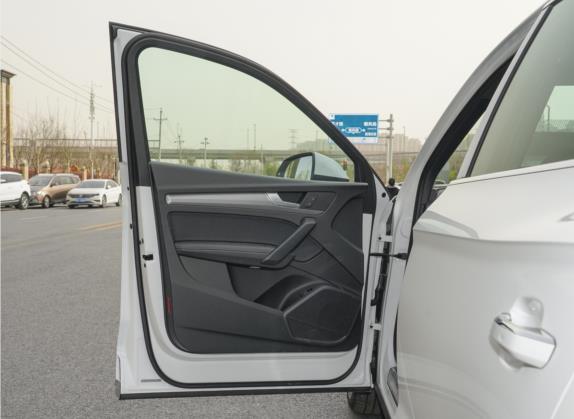 奥迪Q5L Sportback 2021款 40 TFSI 时尚型 车厢座椅   前门板