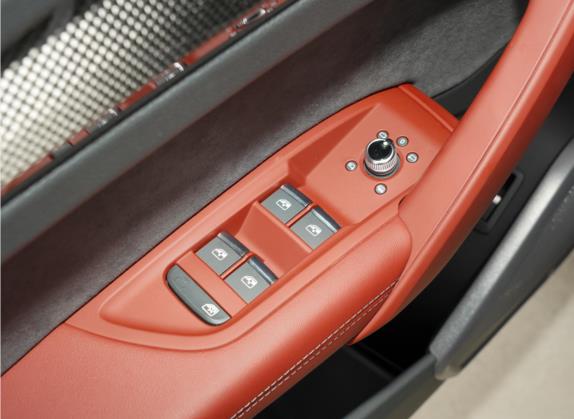 奥迪Q5L Sportback 2022款 40 TFSI 时尚型 车厢座椅   门窗控制