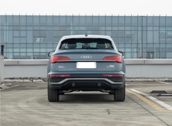 奥迪Q5L Sportback 2022款 40 TFSI RS套件燃速型 外观   正后