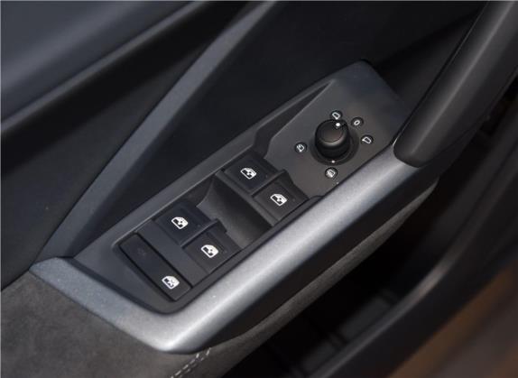 奥迪Q3 Sportback 2020款 40 TFSI 时尚型 车厢座椅   门窗控制