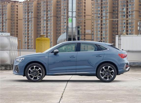 奥迪Q3 Sportback 2022款 40 TFSI RS套件燃速型 外观   正侧