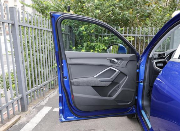 奥迪Q3 Sportback 2022款 35 TFSI 进取型 车厢座椅   前门板