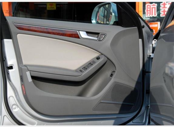 奥迪A4L 2009款 2.0 TFSI 舒适型 车厢座椅   前门板