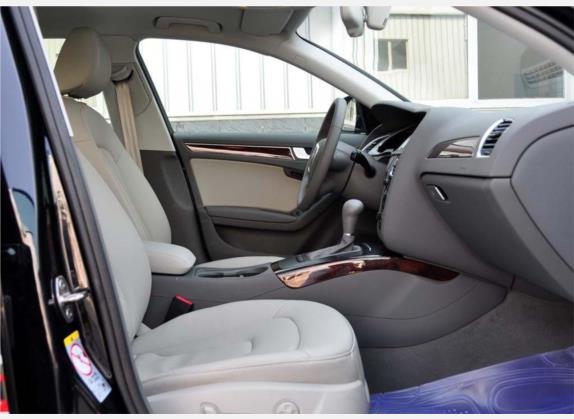 奥迪A4L 2009款 2.0 TFSI 技术型 车厢座椅   前排空间