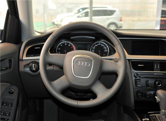 奥迪A4L 2011款 1.8 TFSI 舒适型 中控类   驾驶位