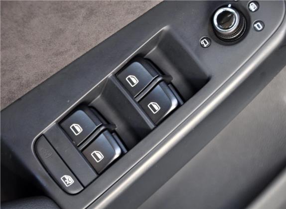 奥迪A4L 2011款 2.0 TFSI 运动型 车厢座椅   门窗控制
