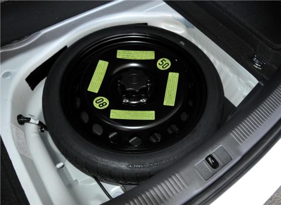 奥迪A4L 2012款 2.0 TFSI 自动标准型 其他细节类   备胎
