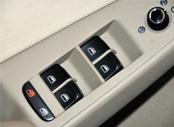 奥迪A4L 2012款 2.0 TFSI 自动技术型 车厢座椅   门窗控制