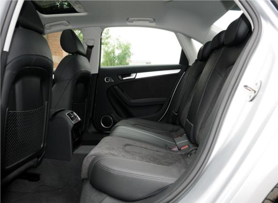 奥迪A4L 2012款 2.0 TFSI 自动运动型 车厢座椅   后排空间