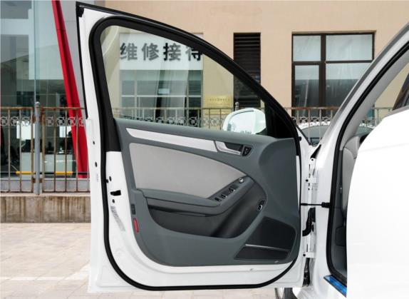 奥迪A4L 2013款 35 TFSI 自动标准型 车厢座椅   前门板