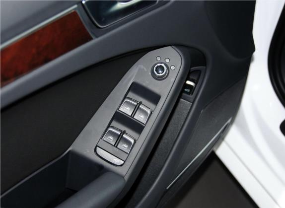 奥迪A4L 2013款 35 TFSI 自动舒适型 车厢座椅   门窗控制