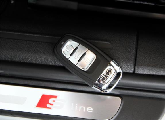 奥迪A4L 2013款 40 TFSI quattro个性运动型 其他细节类   钥匙