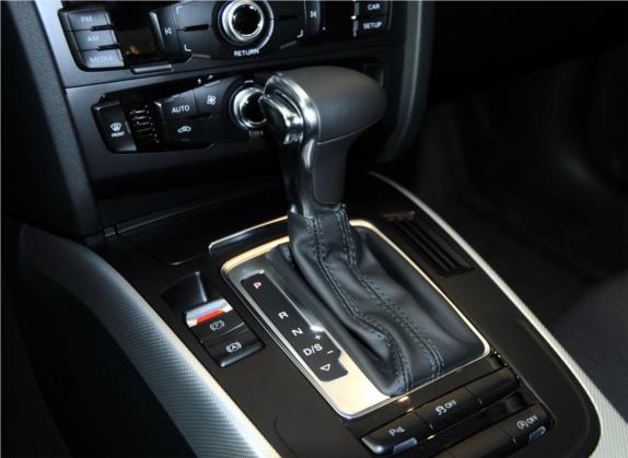奥迪A4L 2013款 40 TFSI quattro个性运动型 中控类   挡把