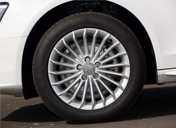 奥迪A4L 2015款 35 TFSI 自动豪华型 其他细节类   前轮