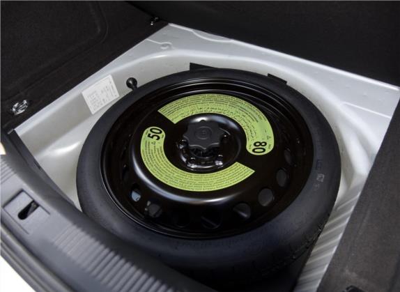 奥迪A4L 2015款 35 TFSI 自动豪华型 其他细节类   备胎