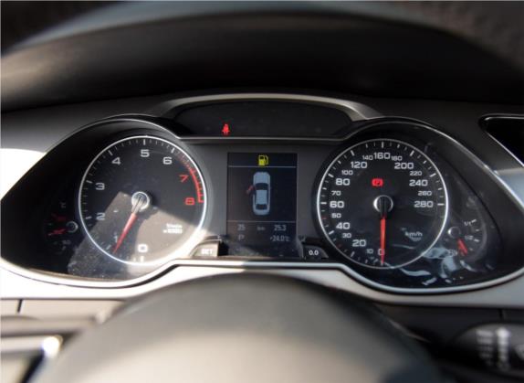 奥迪A4L 2015款 35 TFSI 自动豪华型 中控类   仪表盘