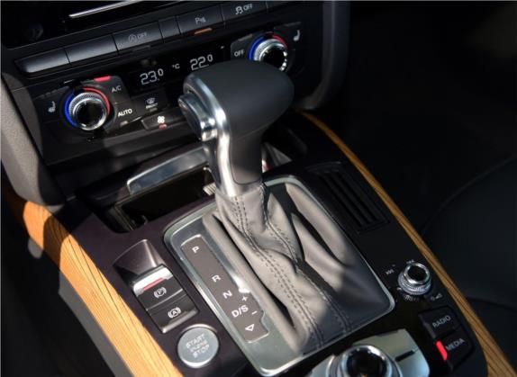 奥迪A4L 2015款 35 TFSI 自动豪华型 中控类   挡把
