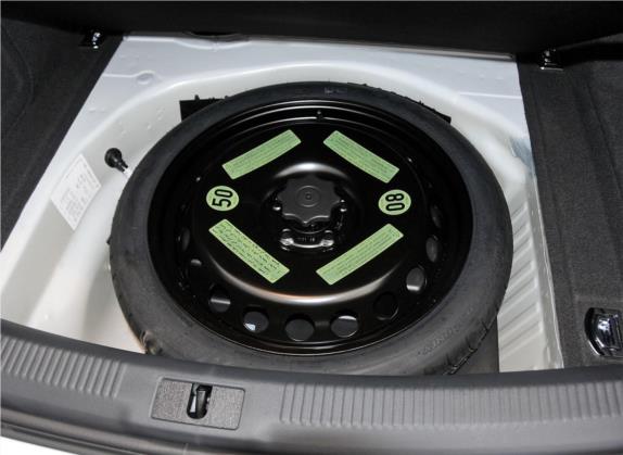 奥迪A4L 2015款 45 TFSI quattro个性运动型 其他细节类   备胎