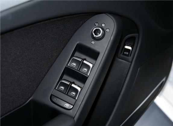 奥迪A4L 2015款 45 TFSI quattro个性运动型 车厢座椅   门窗控制