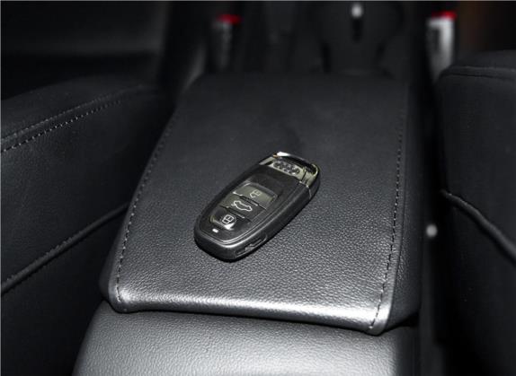 奥迪A4L 2015款 35 TFSI 百万纪念智领型 其他细节类   钥匙