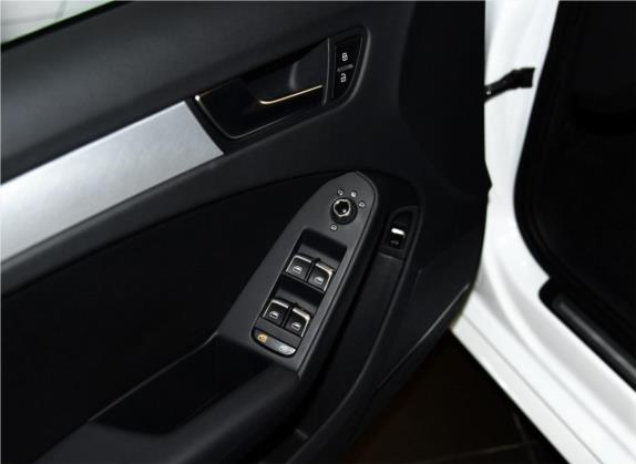 奥迪A4L 2015款 35 TFSI 百万纪念智领型 车厢座椅   门窗控制