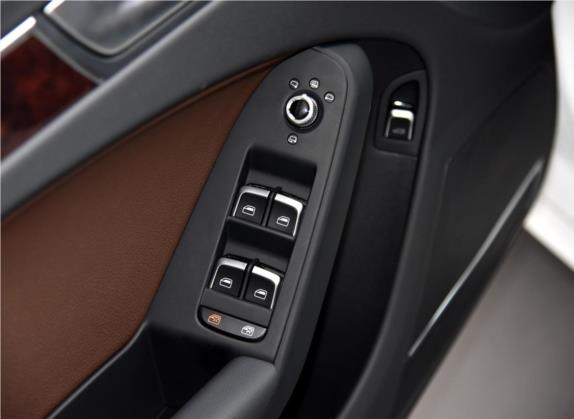 奥迪A4L 2015款 35 TFSI 百万纪念舒享版型 车厢座椅   门窗控制