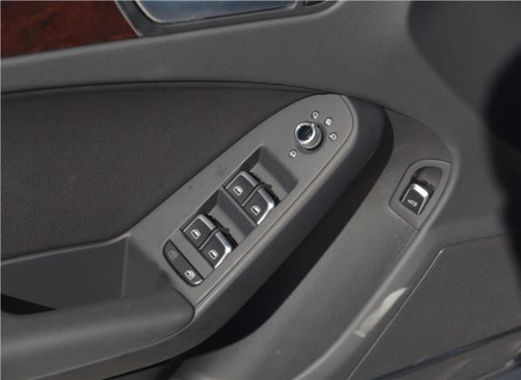 奥迪A4L 2016款 35 TFSI 自动舒适型 车厢座椅   门窗控制
