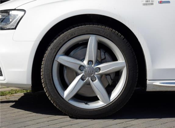 奥迪A4L 2016款 45 TFSI quattro个性运动型 其他细节类   前轮