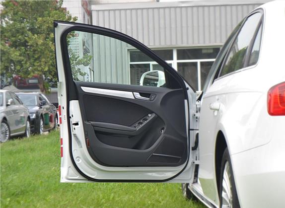 奥迪A4L 2016款 35 TFSI 典藏版 自动标准型 车厢座椅   前门板