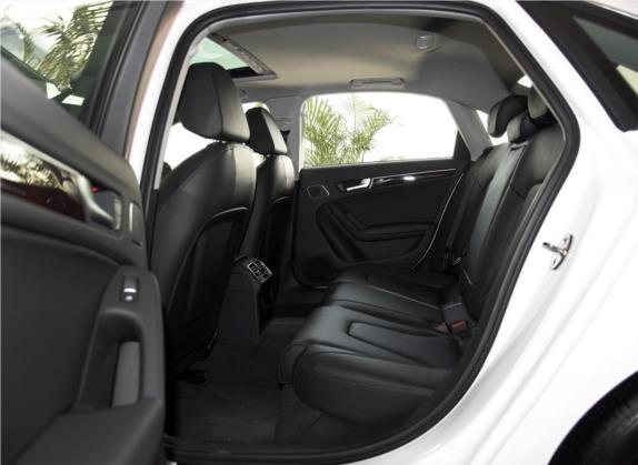 奥迪A4L 2016款 35 TFSI 典藏版 S line舒适型 车厢座椅   后排空间