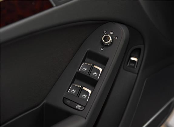 奥迪A4L 2016款 35 TFSI 典藏版 S line舒适型 车厢座椅   门窗控制
