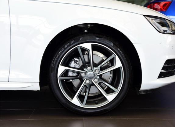 奥迪A4L 2017款 40 TFSI 运动型 其他细节类   前轮