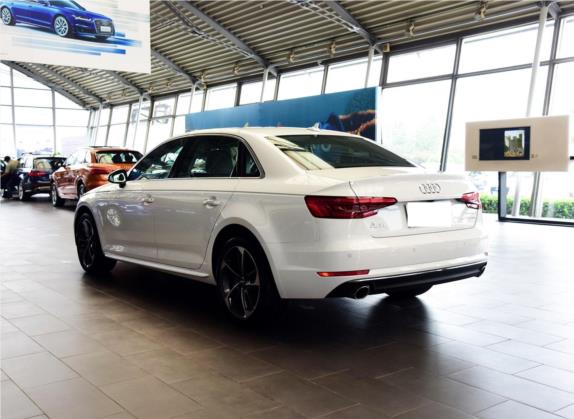 奥迪A4L 2017款 40 TFSI 运动型 外观   斜后