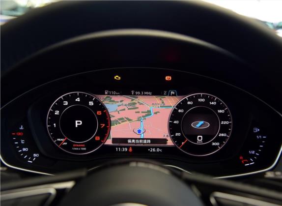 奥迪A4L 2017款 40 TFSI 运动型 中控类   仪表盘