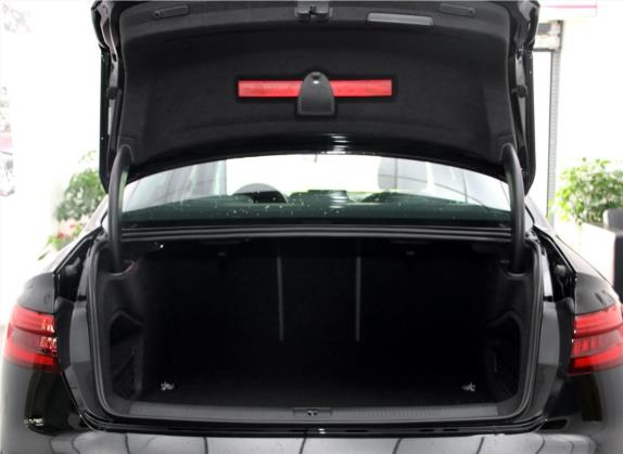 奥迪A4L 2017款 Plus 40 TFSI 时尚型 车厢座椅   后备厢