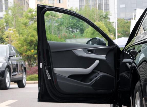 奥迪A4L 2017款 Plus 40 TFSI 时尚型 车厢座椅   前门板