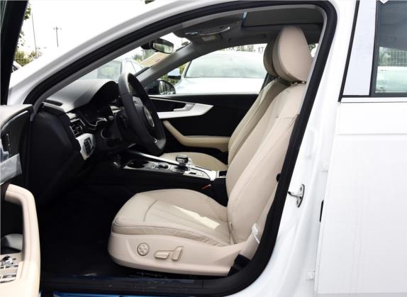 奥迪A4L 2018款 30周年年型 45 TFSI quattro 个性运动版 车厢座椅   前排空间
