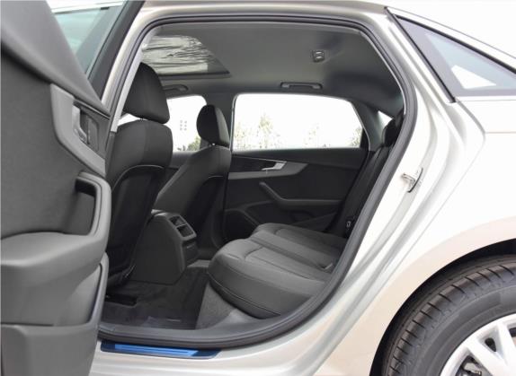 奥迪A4L 2019款 35 TFSI 进取型 国V 车厢座椅   后排空间