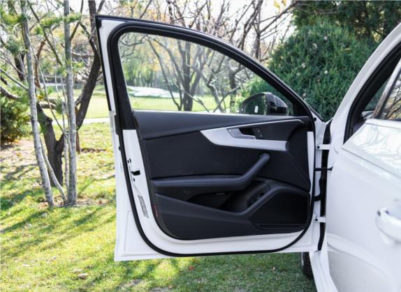 奥迪A4L 2019款 45 TFSI quattro 运动型 国V 车厢座椅   前门板